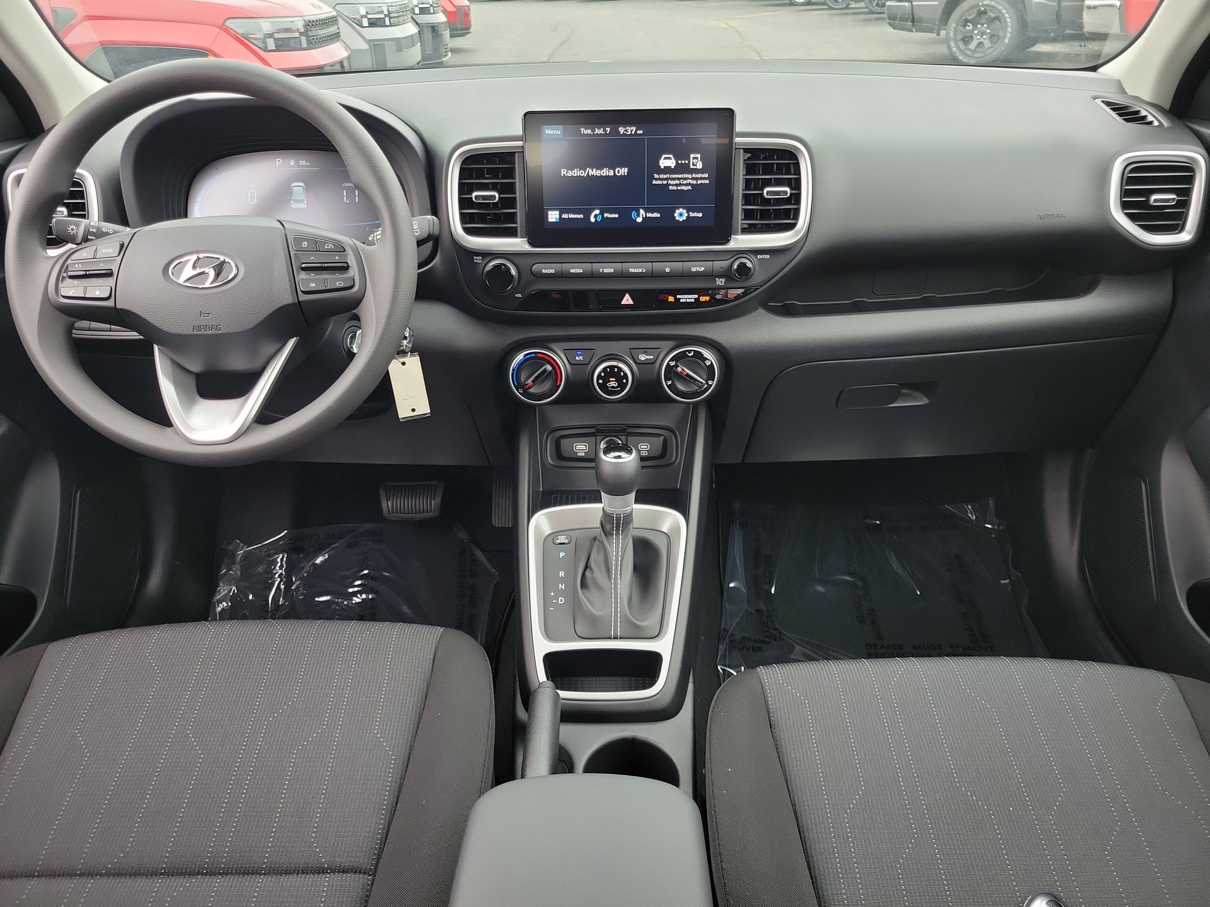 New 2026 Hyundai Venue SE FWD image 7