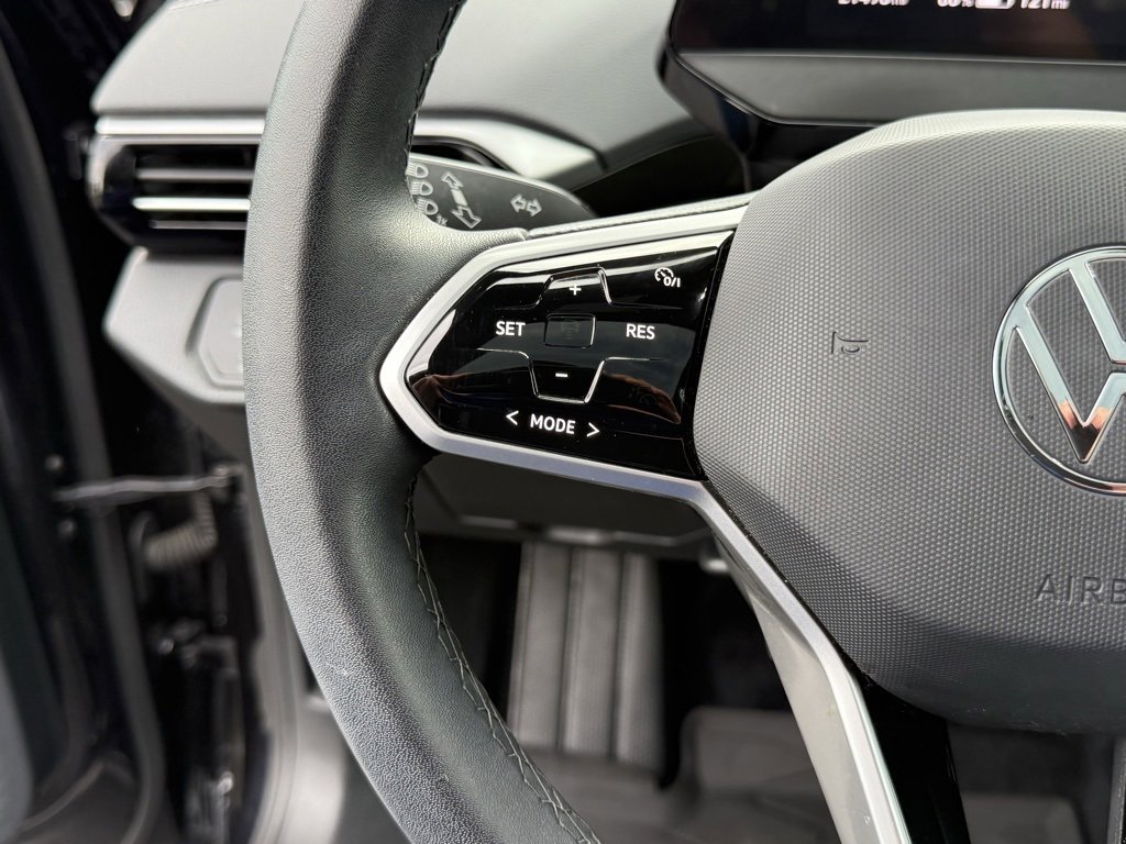 Used 2023 Volkswagen ID.4 S image 15