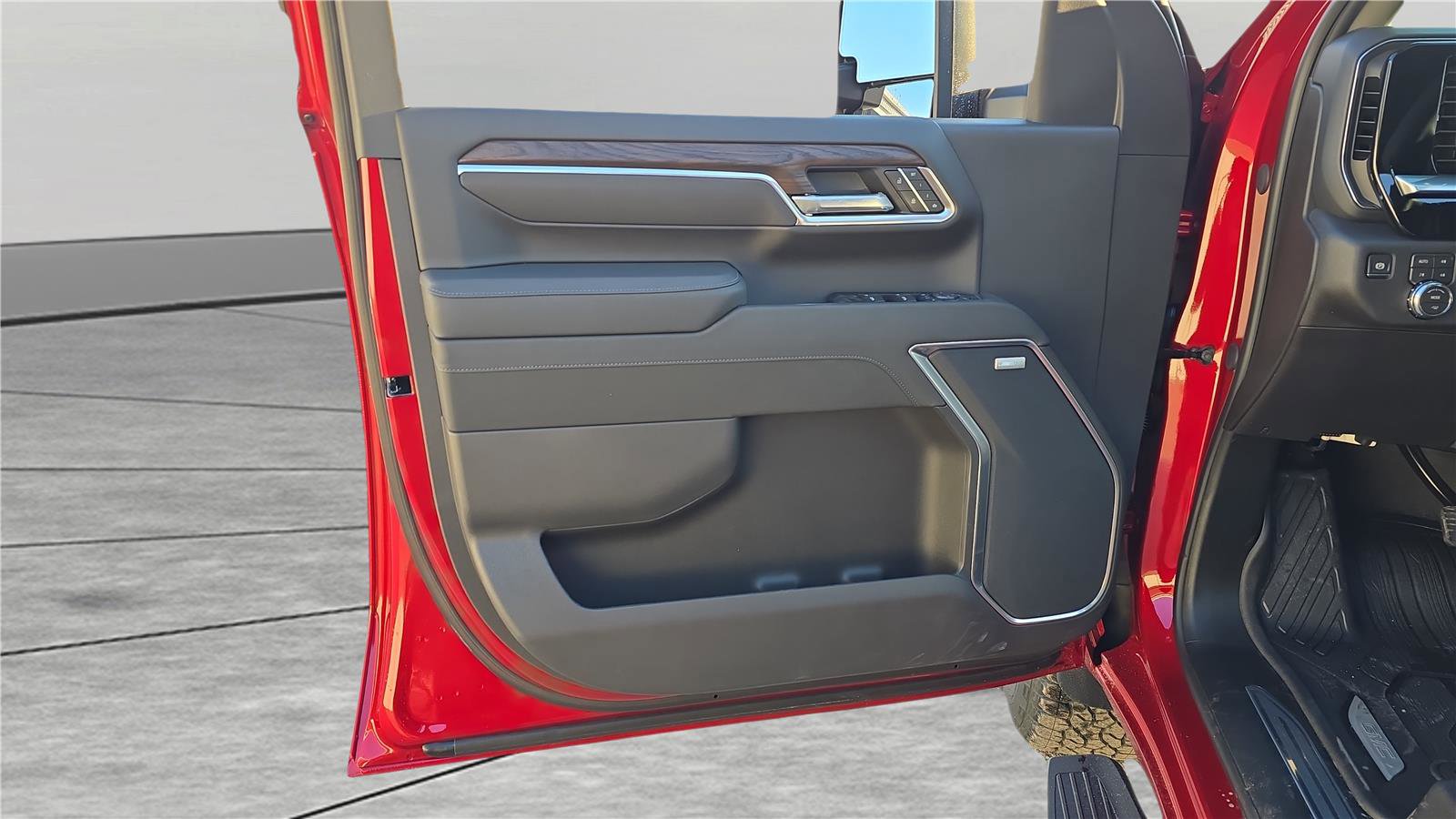 New 2026 GMC Sierra 2500 SLT w/ SLT Premium Package image 12