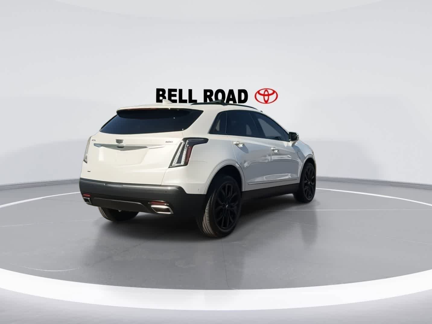 Used 2023 Cadillac XT5 Sportv w/ Platinum Package AWD/4WD image 8