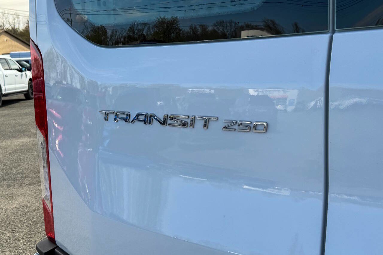 Used 2024 Ford Transit 250 Low Roof w/ Exterior Upgrade Package RWD image 14