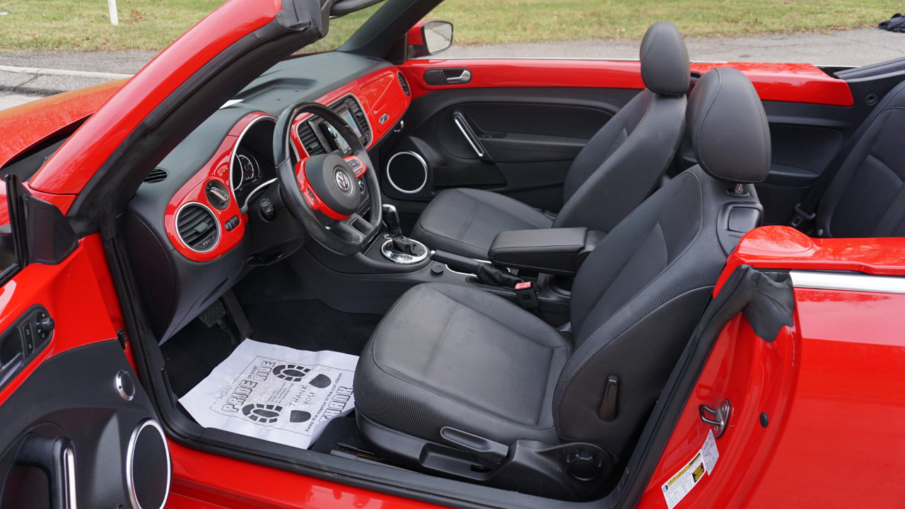 Used 2014 Volkswagen Beetle 2.5 image 14