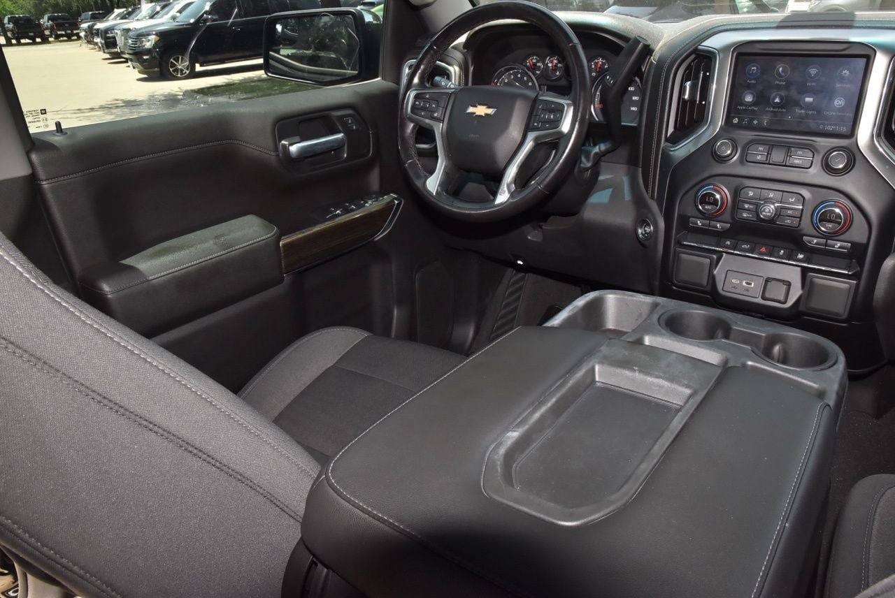 Used 2021 Chevrolet Silverado 1500 LT w/ LPO, Dark Essentials Package RWD image 15