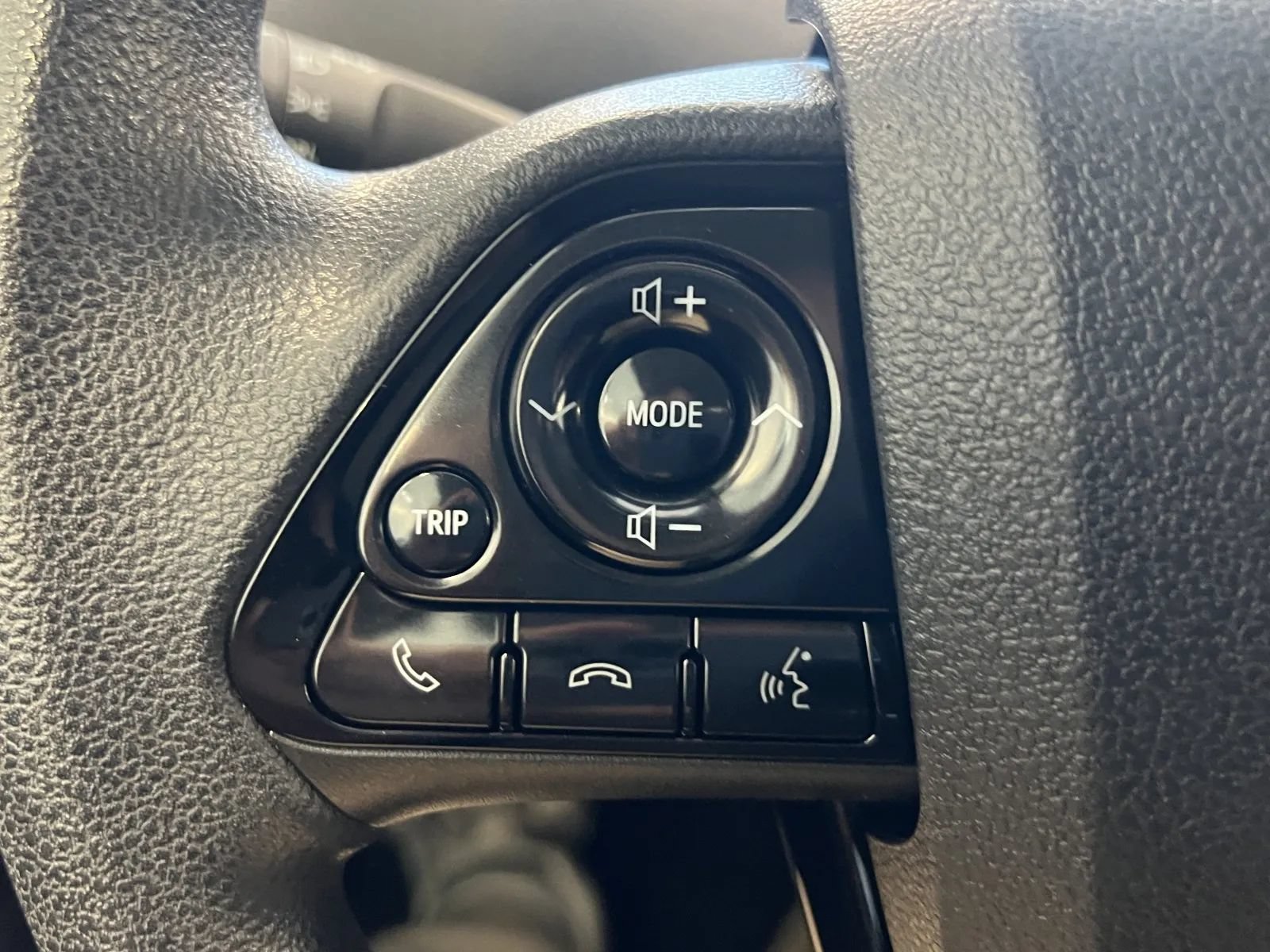 Used 2019 Toyota Prius LE FWD image 34