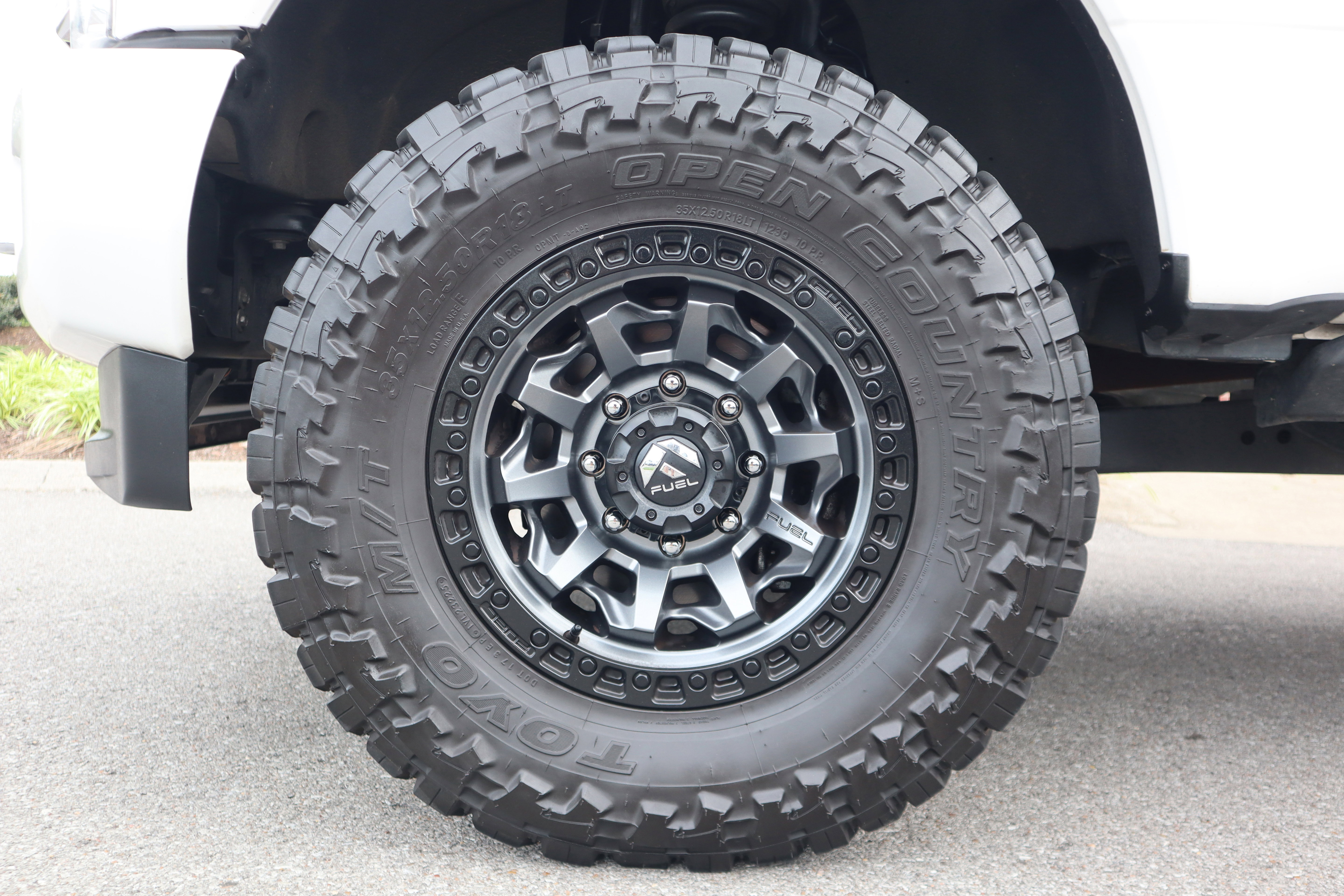 Used 2019 Ford F250 Limited w/ FX4 Off-Road Package AWD/4WD image 12