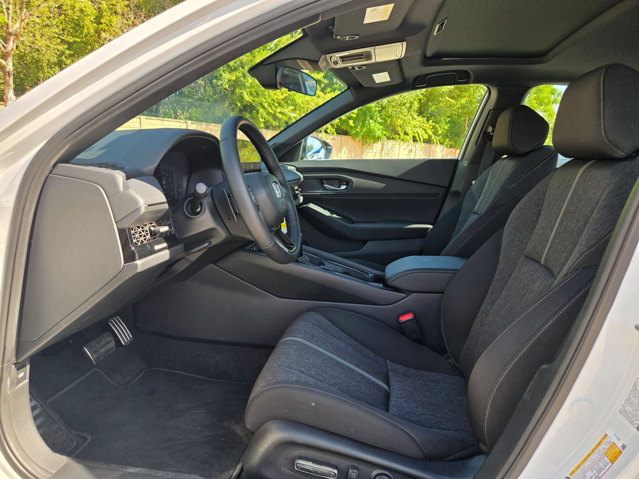 Certified 2025 Honda Accord Sport image 9
