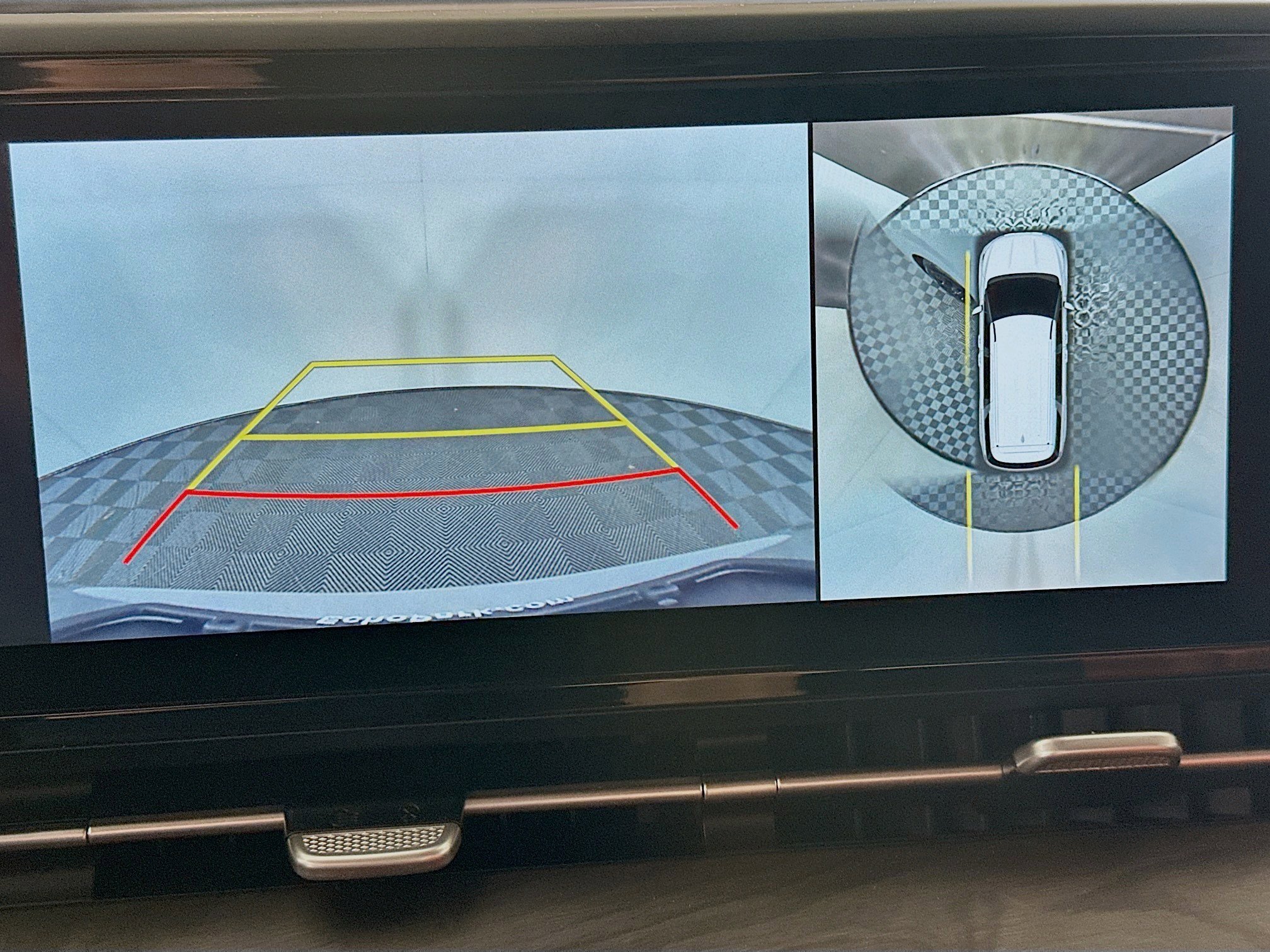 Used 2022 Kia Carnival SX image 23