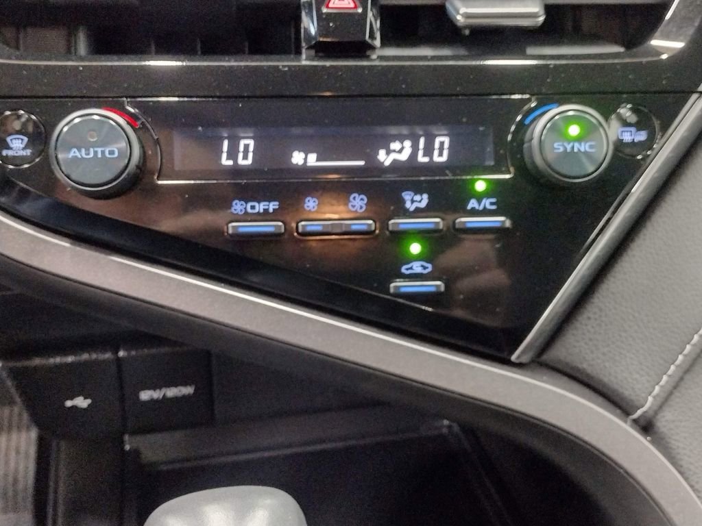 Used 2023 Toyota Camry SE image 26