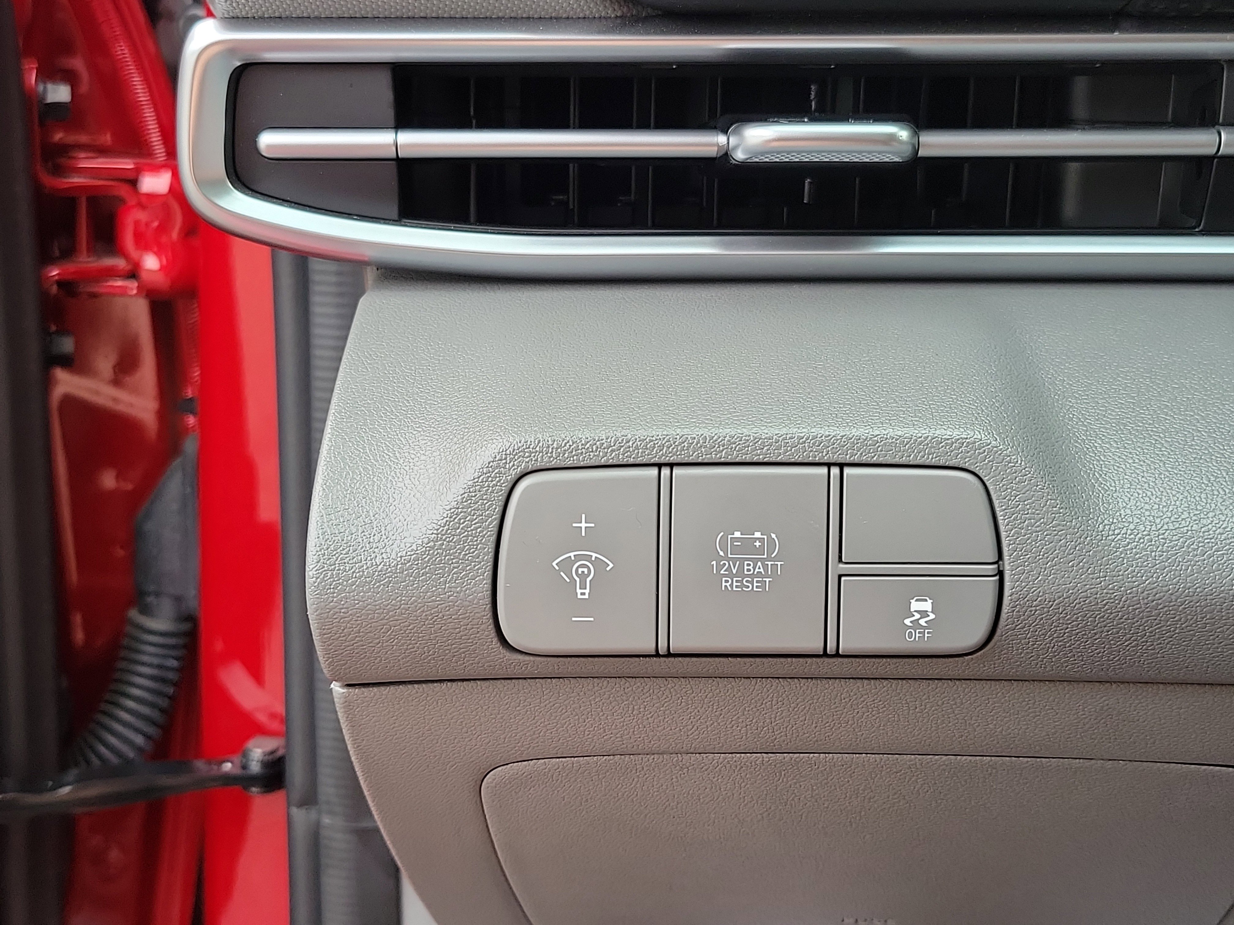 Certified 2025 Hyundai Elantra Hybrid FWD image 10
