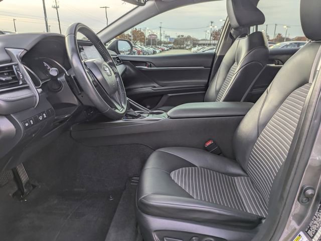 Used 2022 Toyota Camry SE image 26
