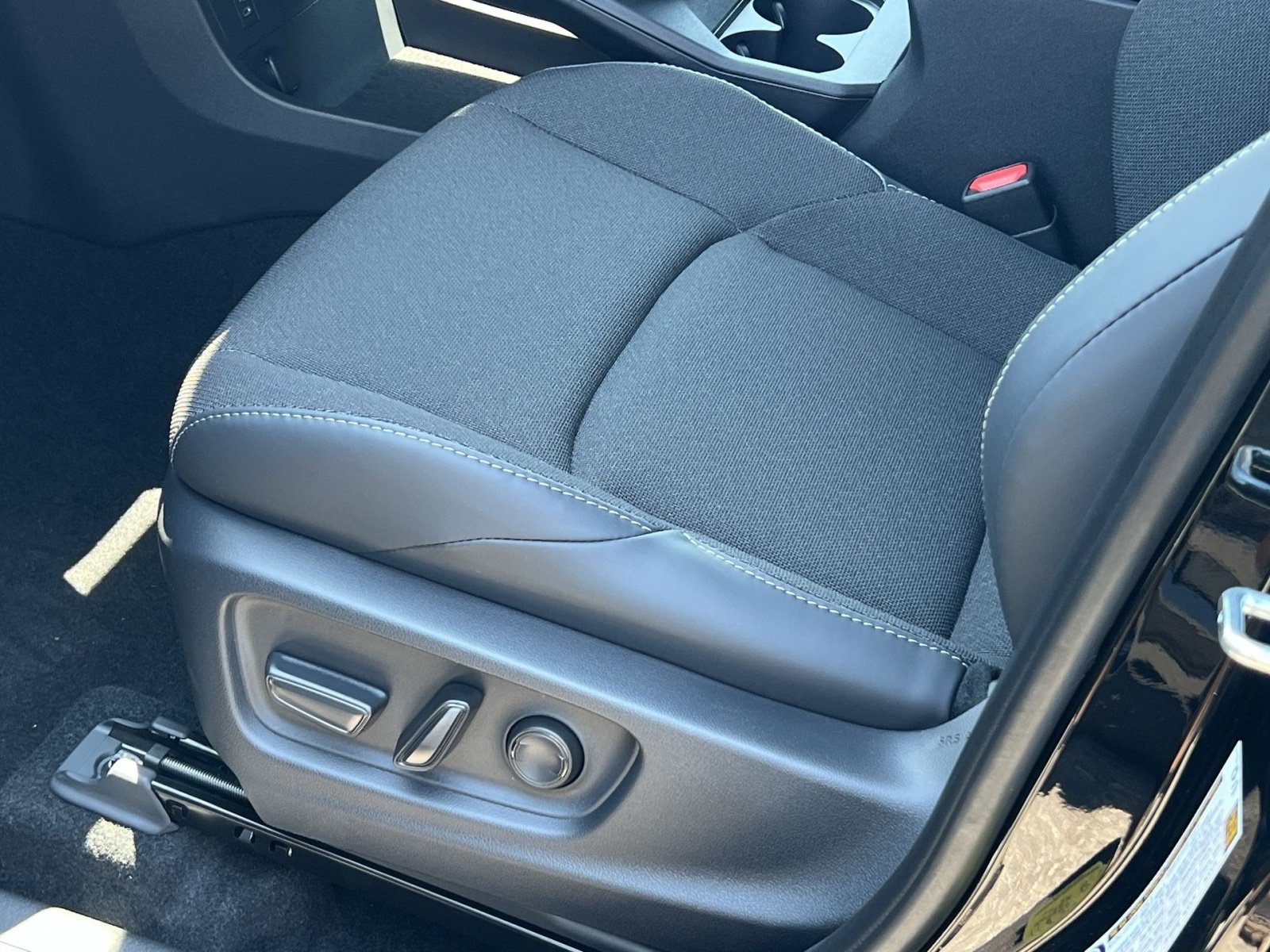 New 2026 Toyota C-HR AWD/4WD image 8