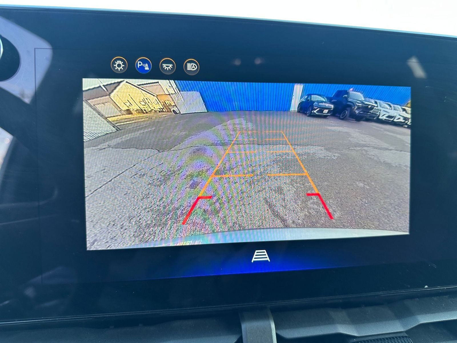 Used 2025 Chevrolet Equinox LT image 17