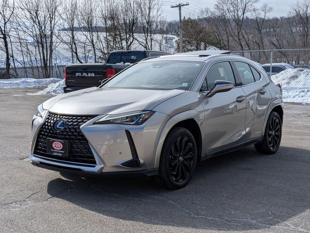 Used 2022 Lexus UX 250h 250h Base w/ Premium Package image 9