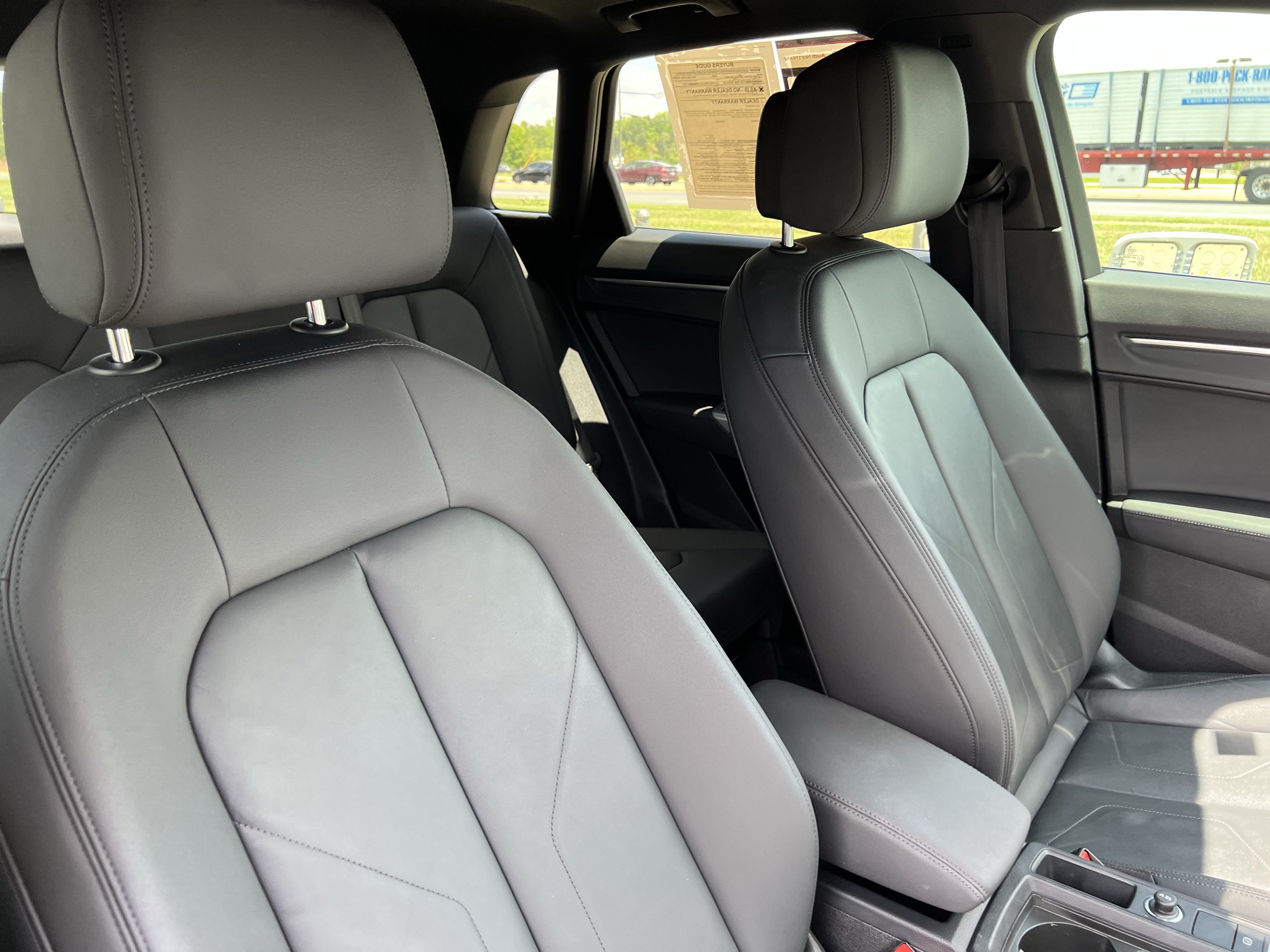 Used 2020 Audi Q3 2.0T Premium w/ Convenience Package AWD/4WD image 35