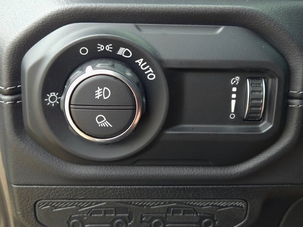 New 2026 Jeep Gladiator Rubicon AWD/4WD image 27