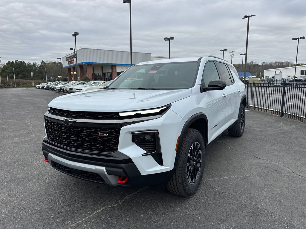 New 2026 Chevrolet Traverse Z71 w/ Driver Confidence Package image 2