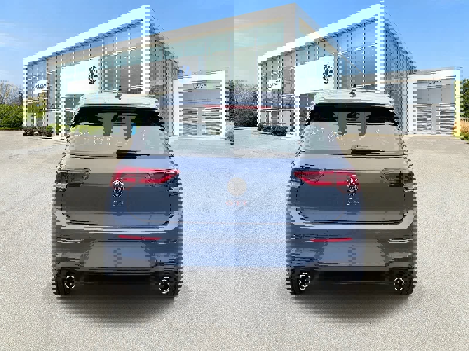 New 2026 Volkswagen GTI SE FWD image 4