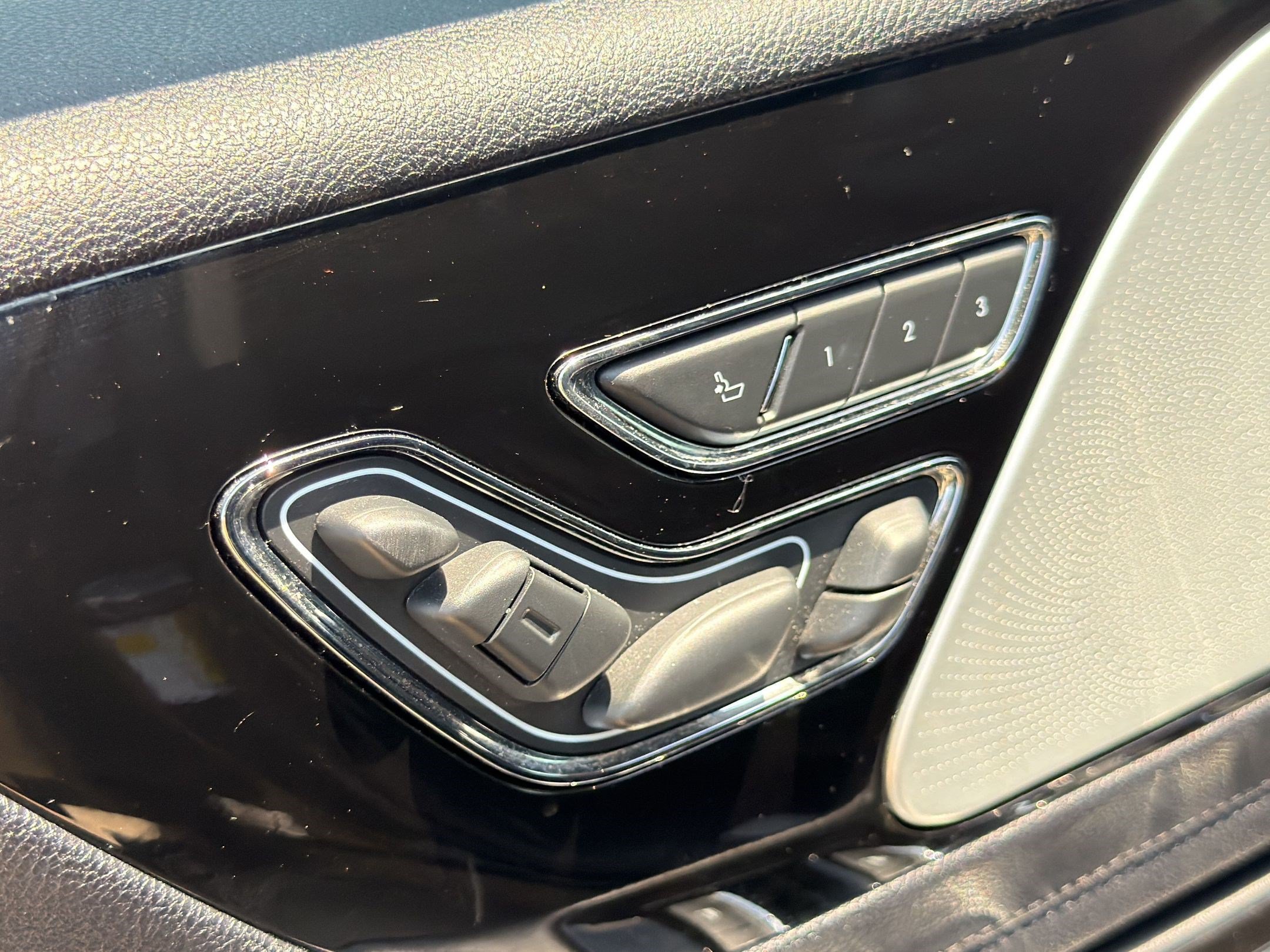 Used 2022 Lincoln Aviator Reserve w/ Equipment Group 201A RWD image 20