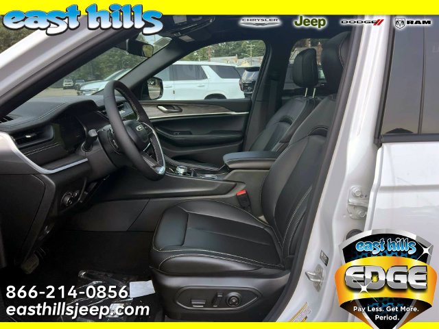 New 2026 Jeep Grand Cherokee Limited w/ Limited Altitude Package AWD/4WD image 7