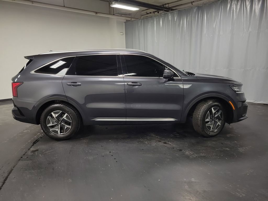 Used 2022 Kia Sorento S image 9