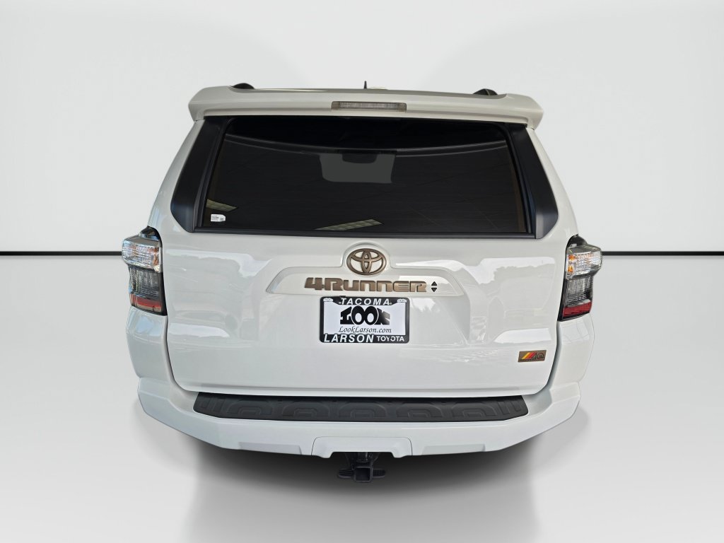 Used 2023 Toyota 4Runner 40th Anniversary SE AWD/4WD image 4