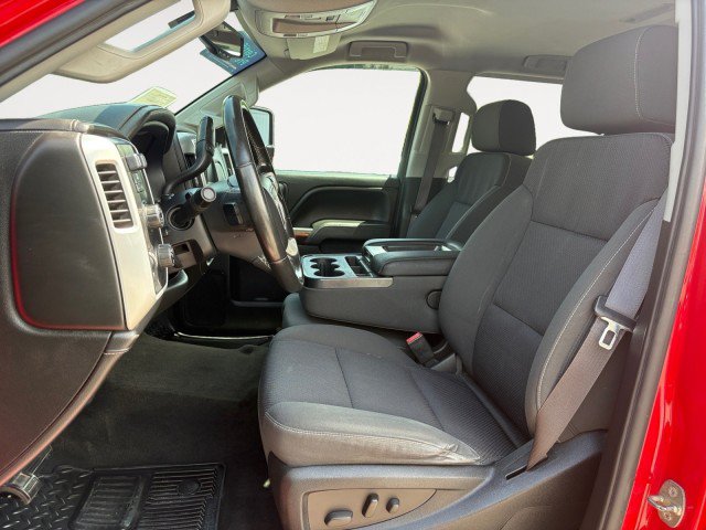 Used 2015 GMC Sierra 2500 SLE w/ SLE Preferred Package AWD/4WD image 4