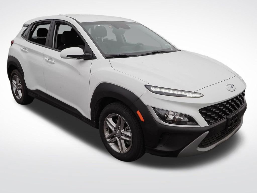 Used 2022 Hyundai Kona SE w/ Cargo Package AWD/4WD image 4