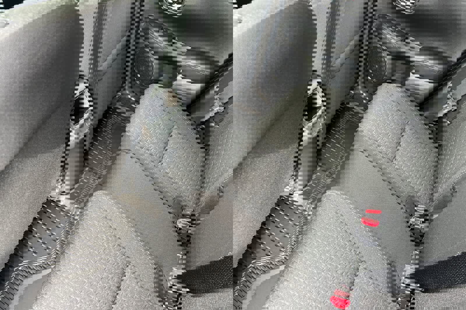 New 2026 Honda HR-V LX image 4