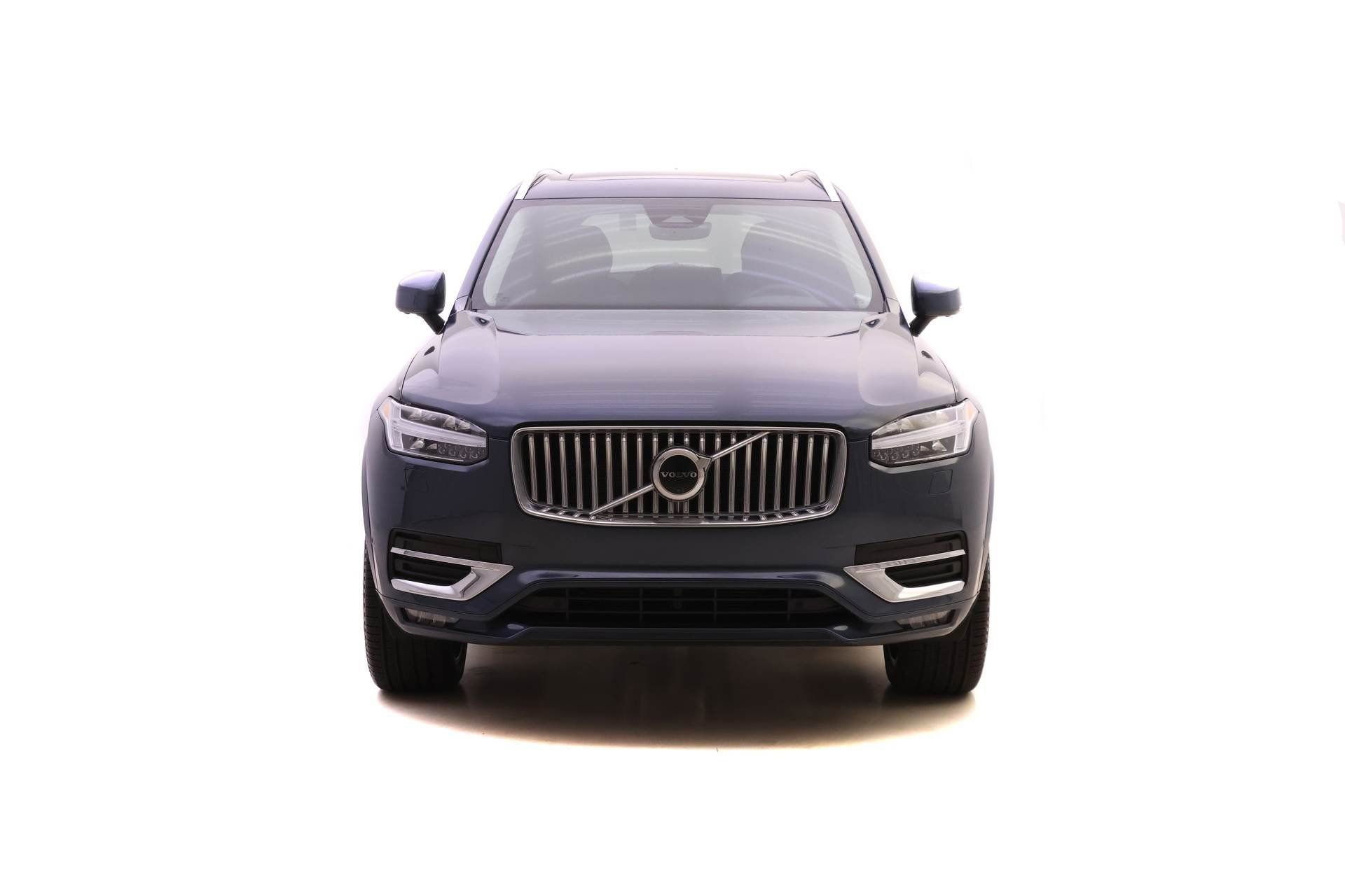 New 2025 Volvo XC90 B6 Plus w/ Protection Package Premier AWD/4WD image 2