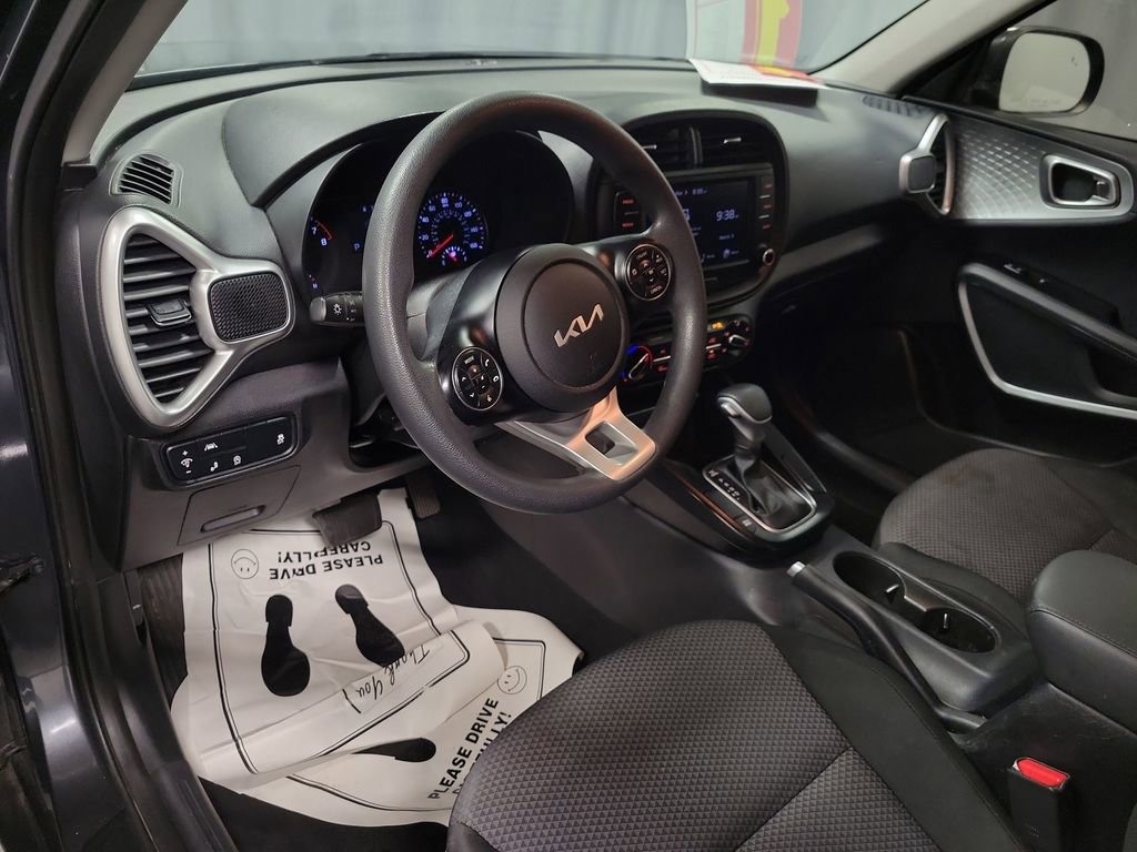 Used 2022 Kia Soul LX w/ Technology Package image 13