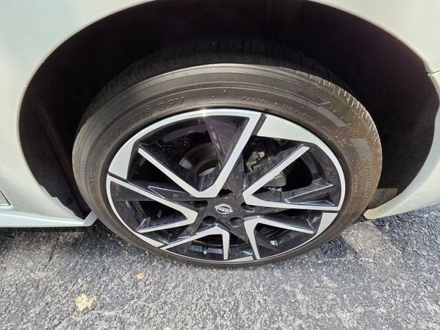 Used 2024 Nissan Sentra SR w/ SR Premium Package FWD image 32