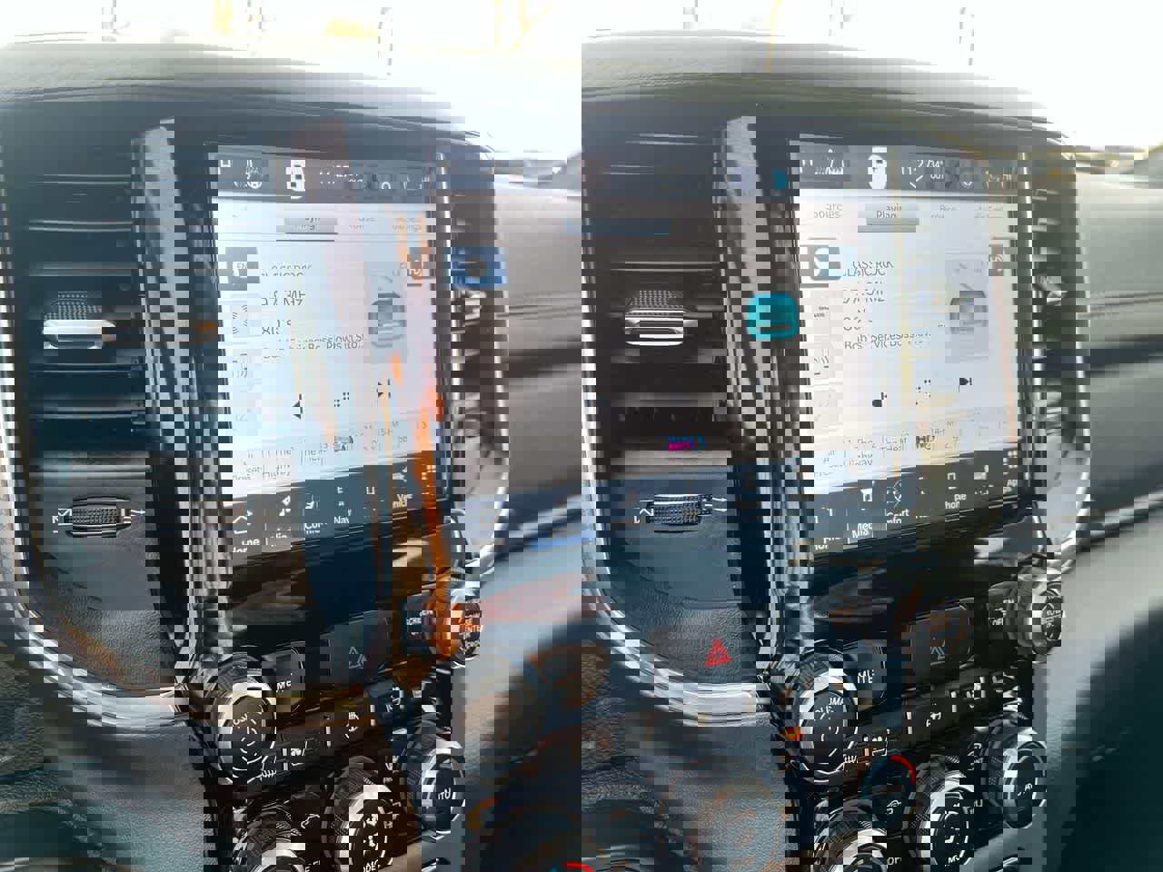 Used 2024 RAM 1500 Laramie image 16