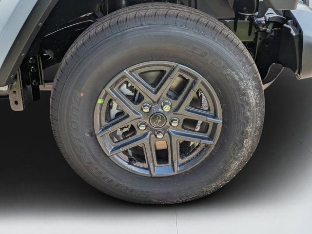 New 2025 Jeep Gladiator Sport image 9