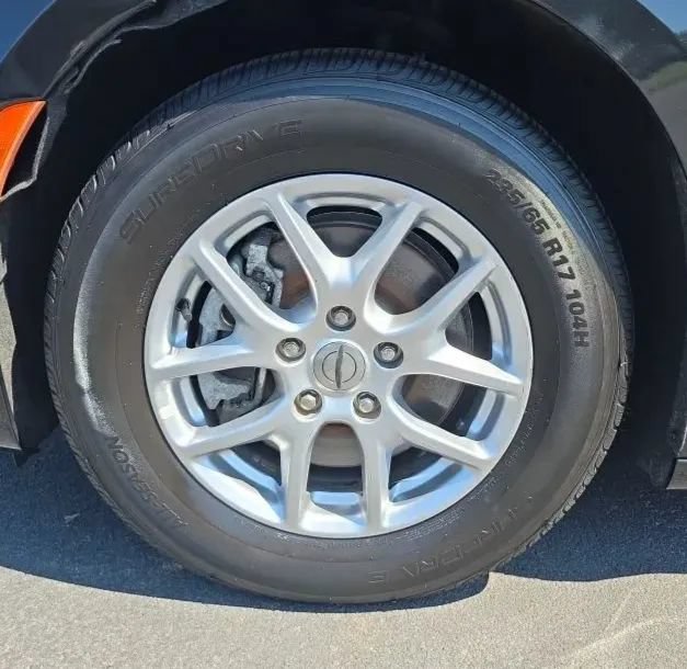 Used 2023 Chrysler Pacifica Touring-L FWD image 52