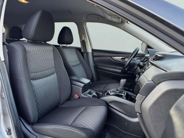 Used 2020 Nissan Rogue S w/ Special Edition Package image 45