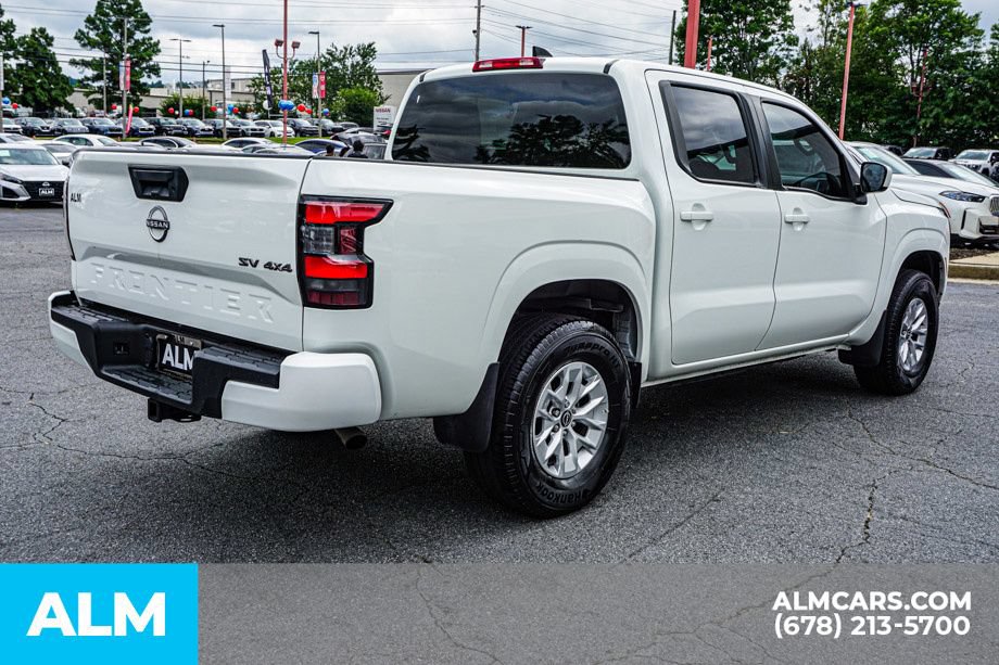 Used 2024 Nissan Frontier SV w/ Tow Package AWD/4WD image 5