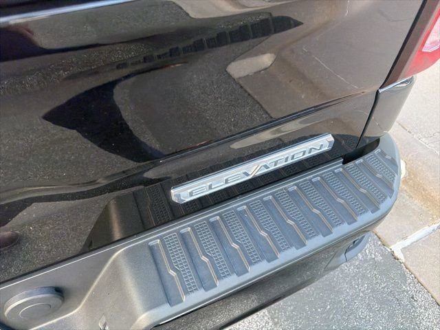 Used 2023 GMC Sierra 1500 Elevation image 17