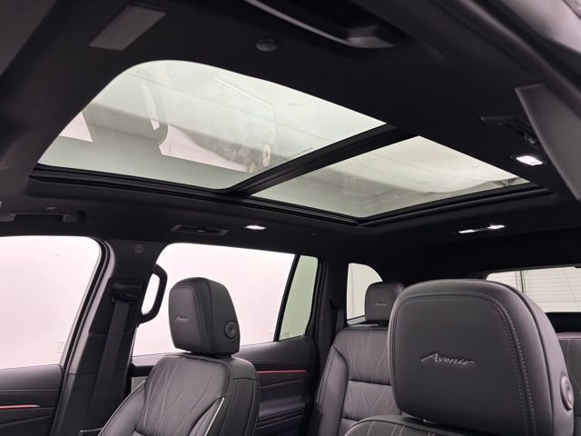 New 2026 Buick Enclave Avenir w/ Super Cruise Package image 5