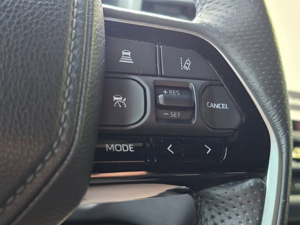 Used 2023 Toyota Sequoia Platinum AWD/4WD image 50