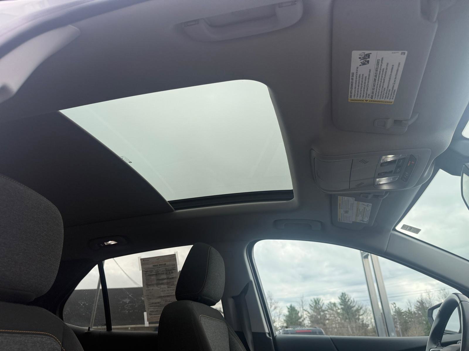 Used 2022 Chevrolet Equinox LT AWD/4WD image 16