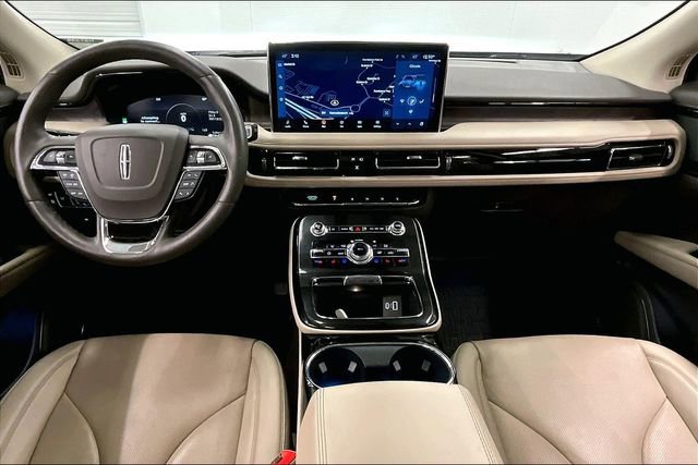 Used 2023 Lincoln Nautilus Reserve image 18