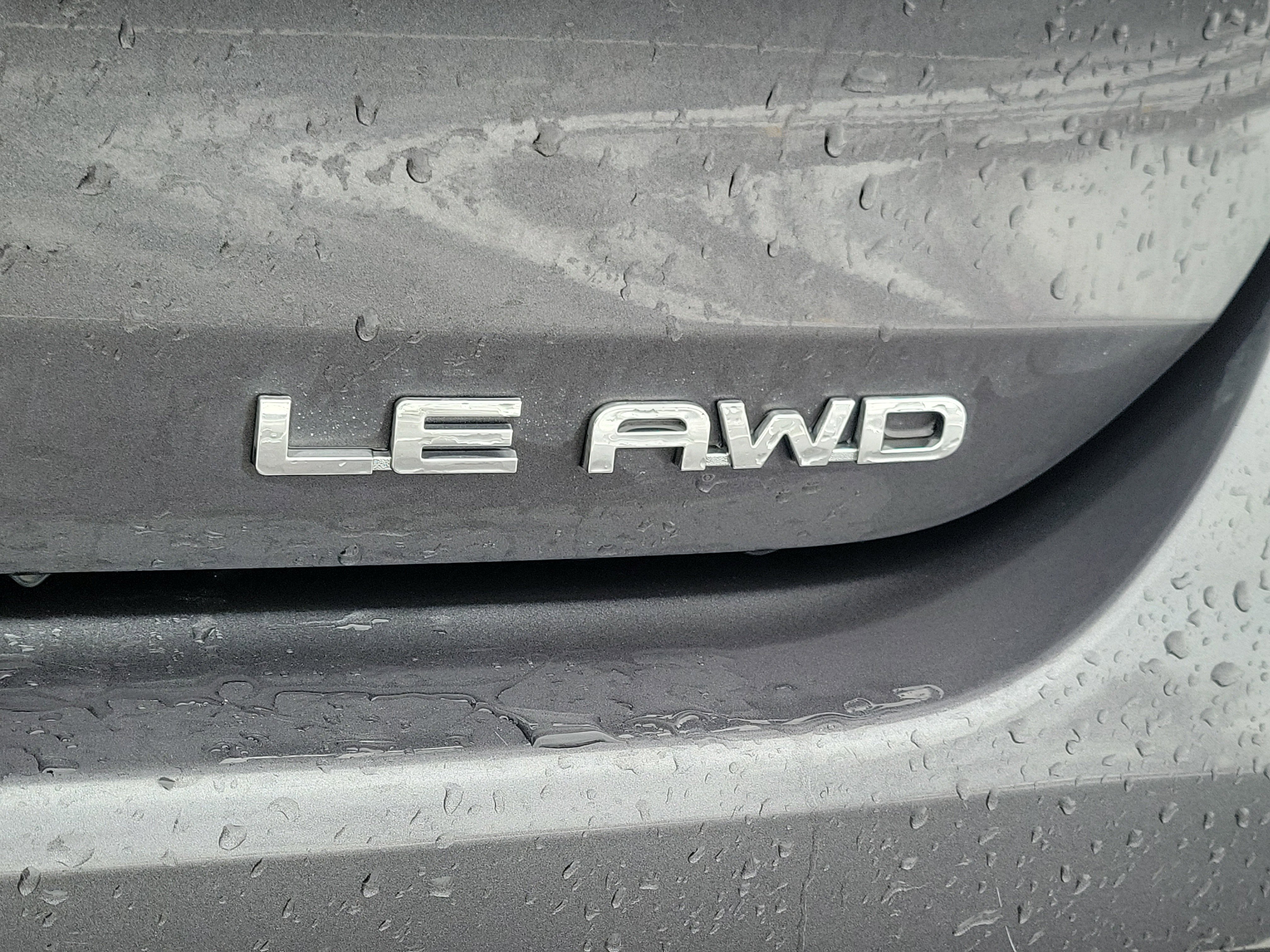 Used 2024 Toyota Highlander LE image 7