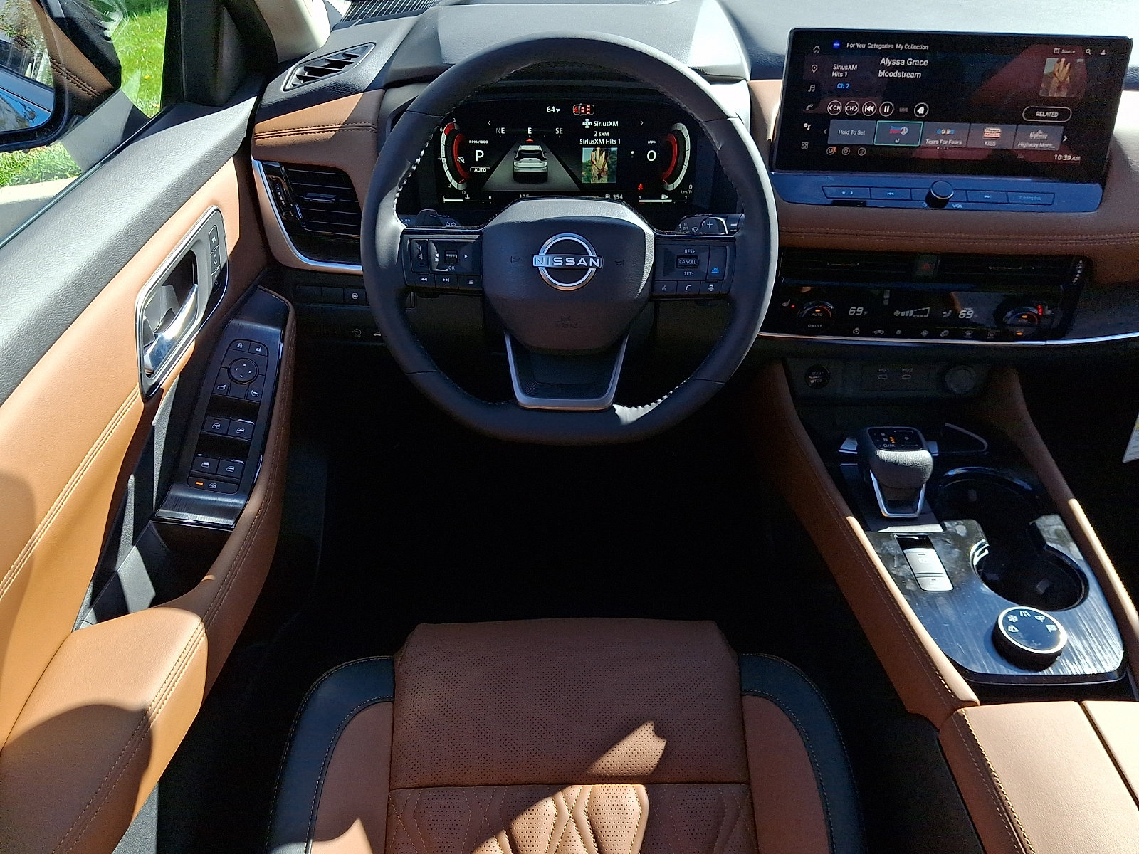 Certified 2026 Nissan Rogue Platinum AWD/4WD image 8