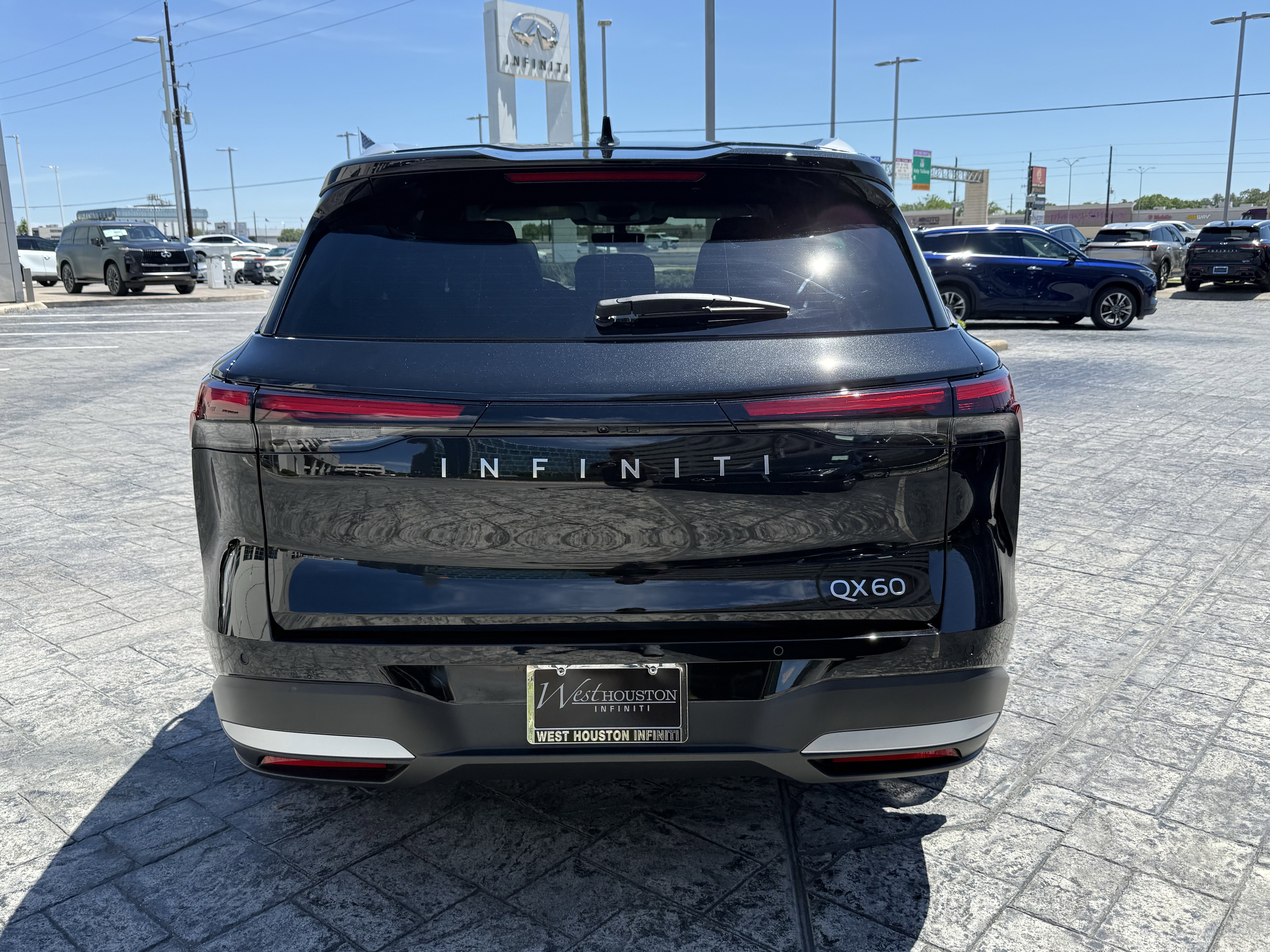 Certified 2026 INFINITI QX60 Luxe w/ Cargo Package image 7