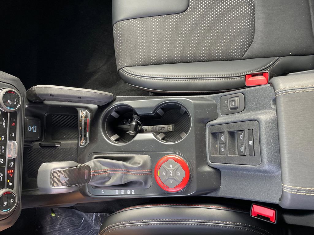 New 2025 Ford Bronco Raptor image 28