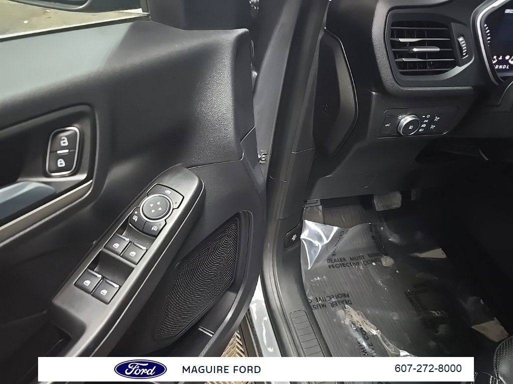 Used 2022 Ford Escape SEL image 31