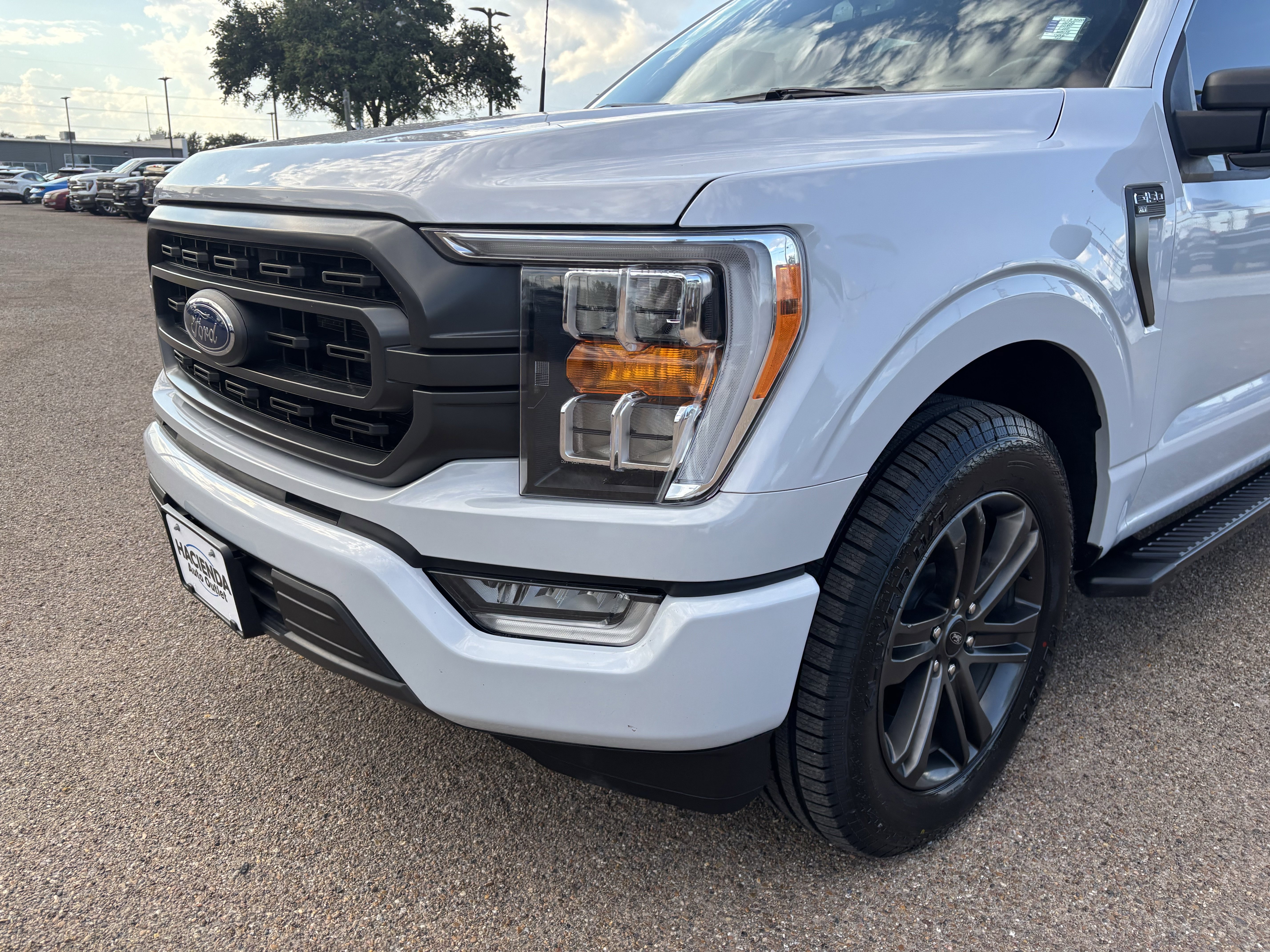Certified 2022 Ford F150 XLT w/ Equipment Group 302A High image 7
