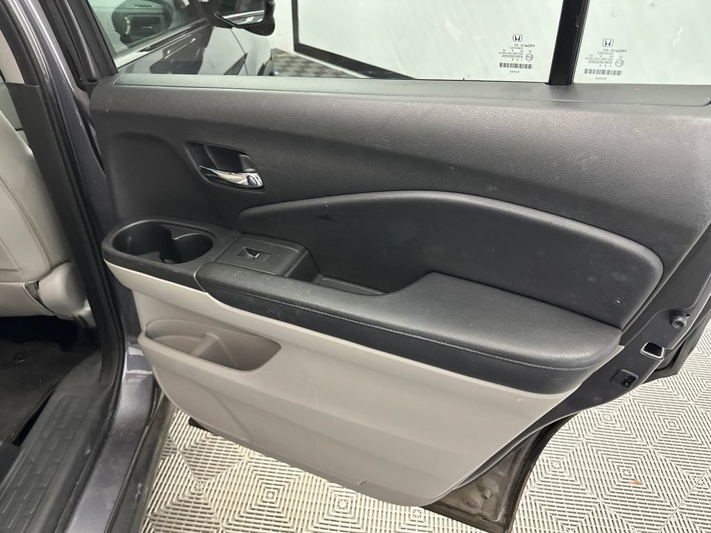 Used 2016 Honda Pilot EX image 13