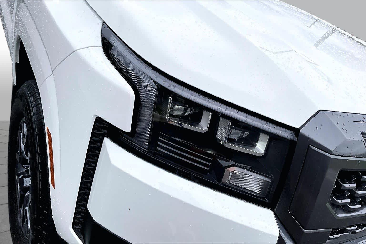 New 2026 Nissan Frontier SV RWD image 13