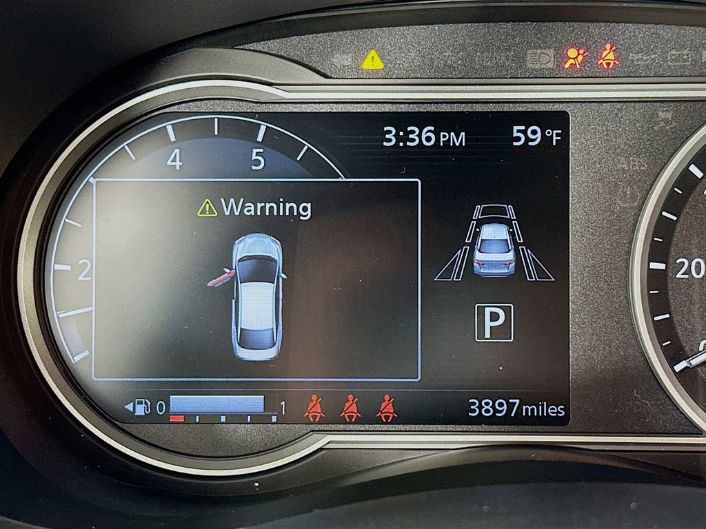 Certified 2025 Nissan Versa SV w/ Trunk Package image 17